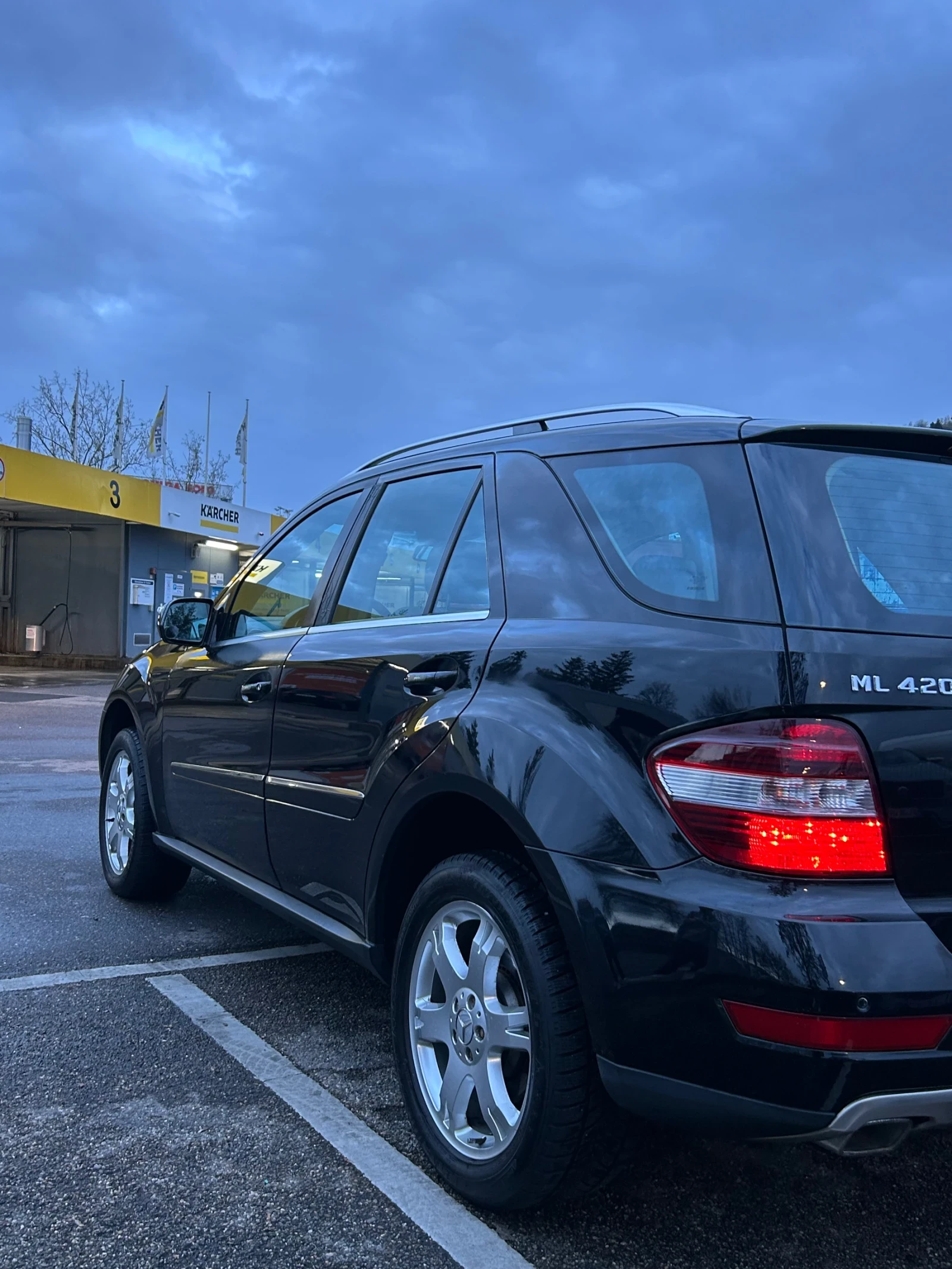 Mercedes-Benz ML 420, снимка 4 - Автомобили и джипове - 53914152