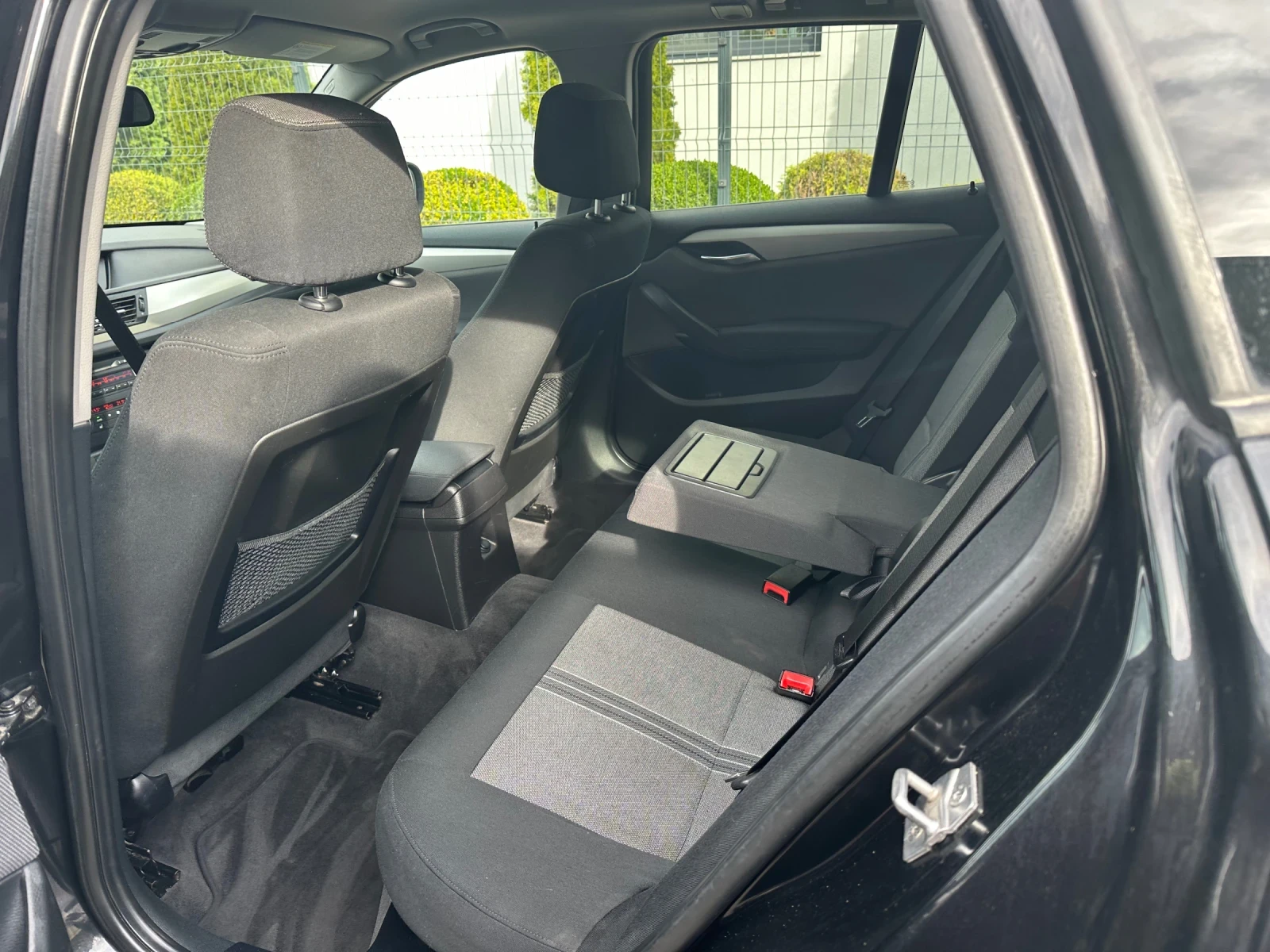 BMW X1 2.0-ДИЗЕЛ, снимка 12 - Автомобили и джипове - 54130083