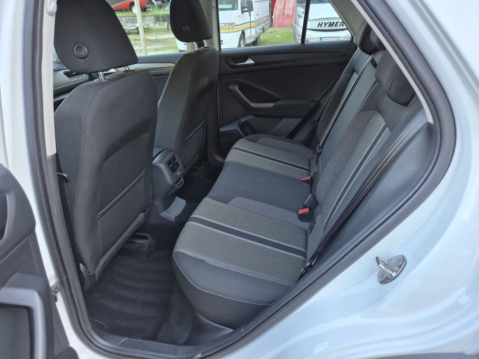 VW T-Roc 2.0TDI Style DSG7 Digital Distr Assist, снимка 14 - Автомобили и джипове - 54313267