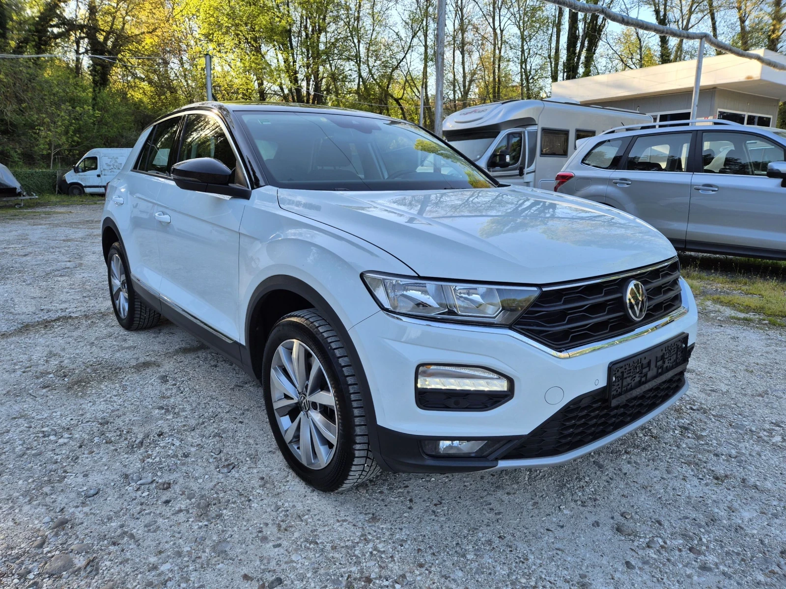 VW T-Roc 2.0TDI Style DSG7 Digital Distr Assist, снимка 2 - Автомобили и джипове - 54313267