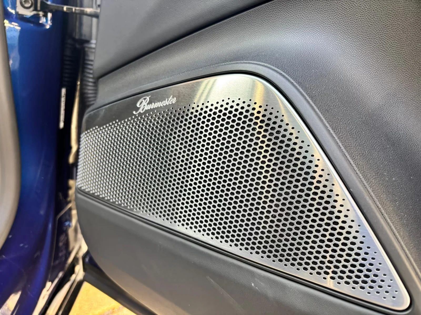 Porsche Macan Turbo DISTR AIR Matrix PPF 360 Burmester PANO W/P+, снимка 14 - Автомобили и джипове - 54382350