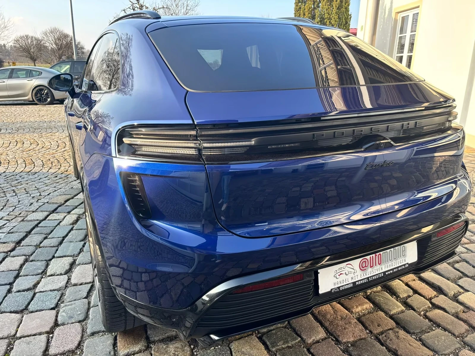 Porsche Macan Turbo DISTR AIR Matrix PPF 360 Burmester PANO W/P+, снимка 5 - Автомобили и джипове - 54382350