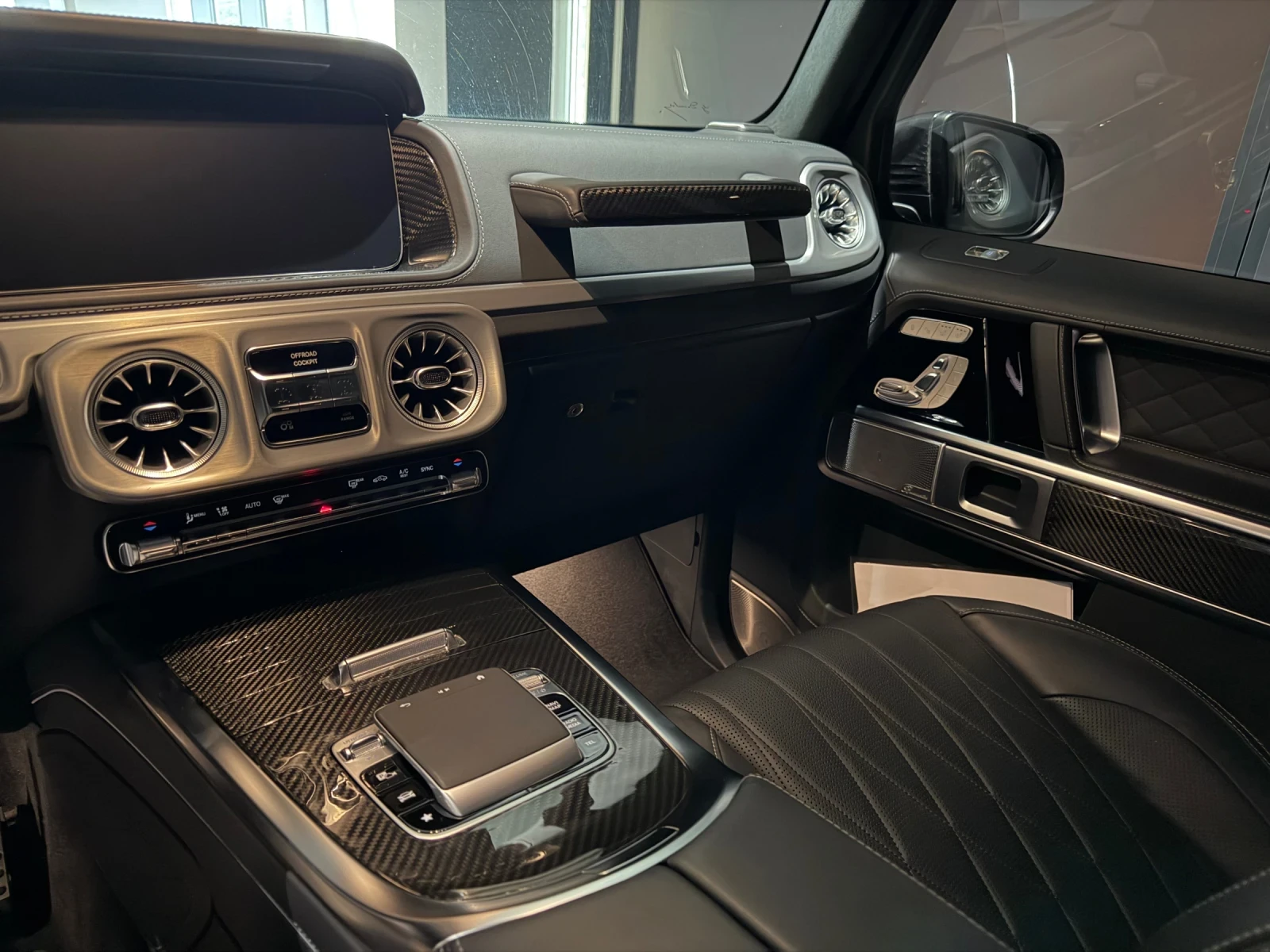 Mercedes-Benz G 63 AMG, снимка 5 - Автомобили и джипове - 54630756