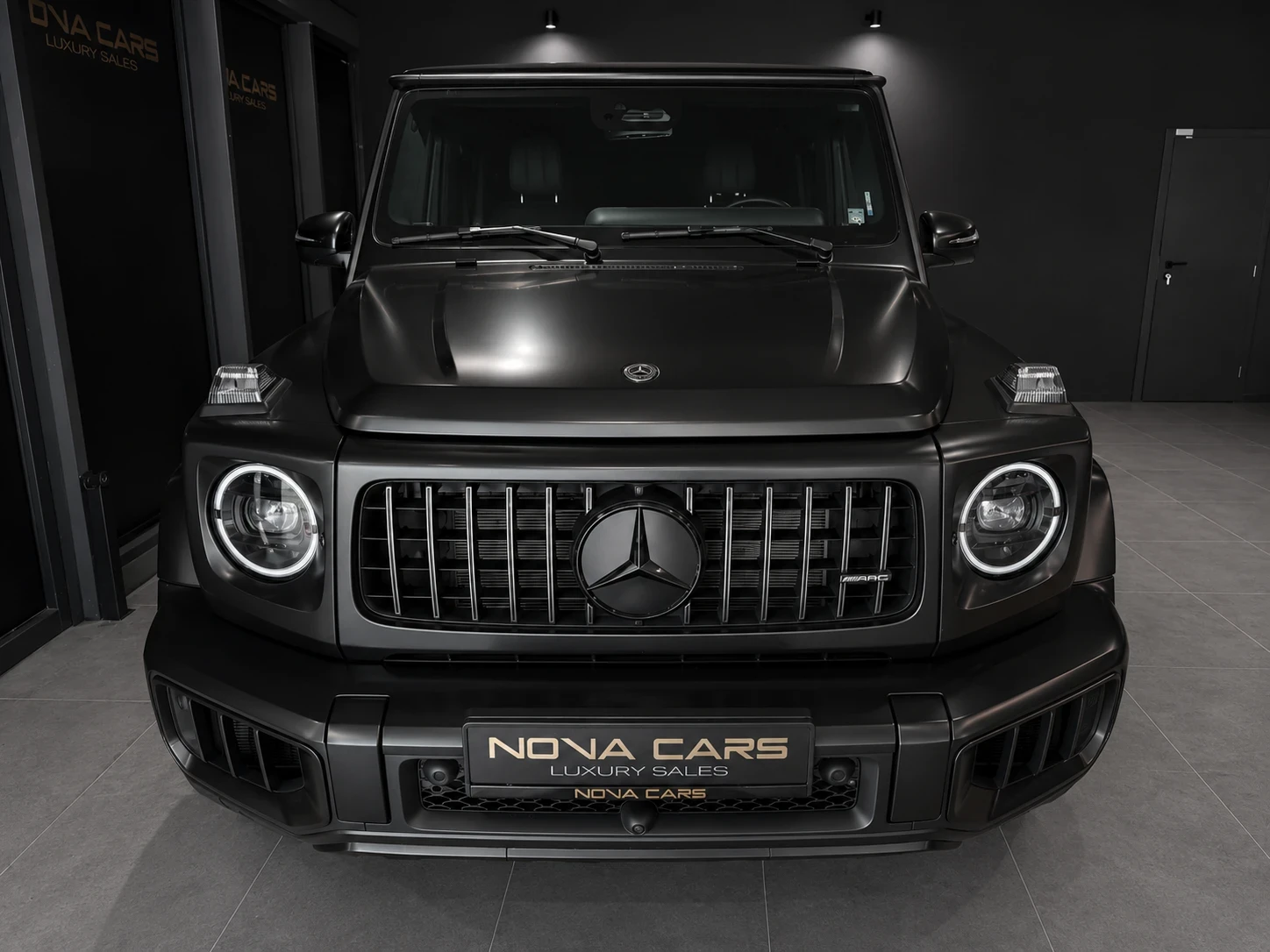 Mercedes-Benz G 63 AMG, снимка 2 - Автомобили и джипове - 54630756