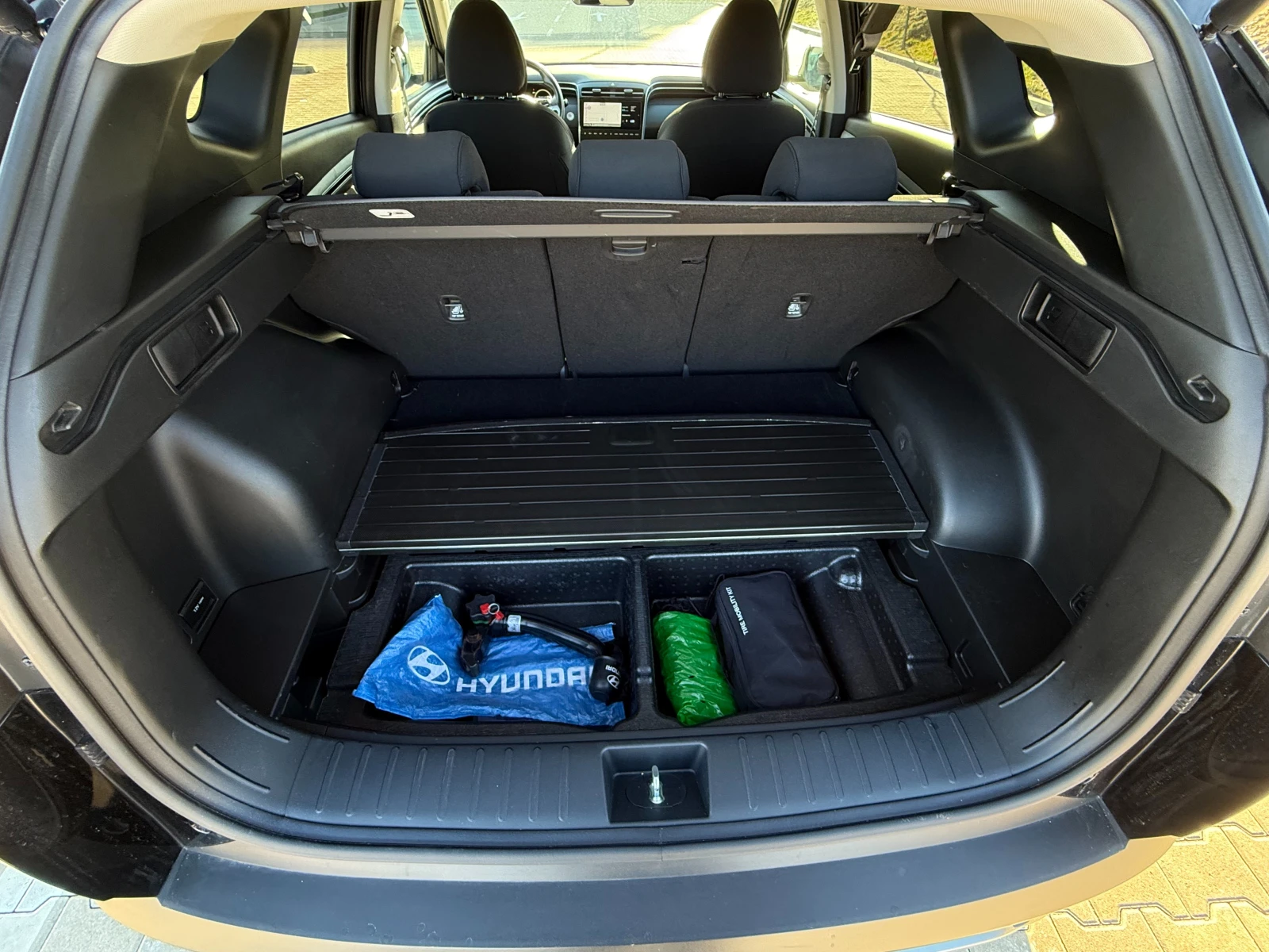 Hyundai Tucson 1.6 T-GDi / HEV / 230 к.с. / 4х4 / Гаранционен, снимка 13 - Автомобили и джипове - 55617971