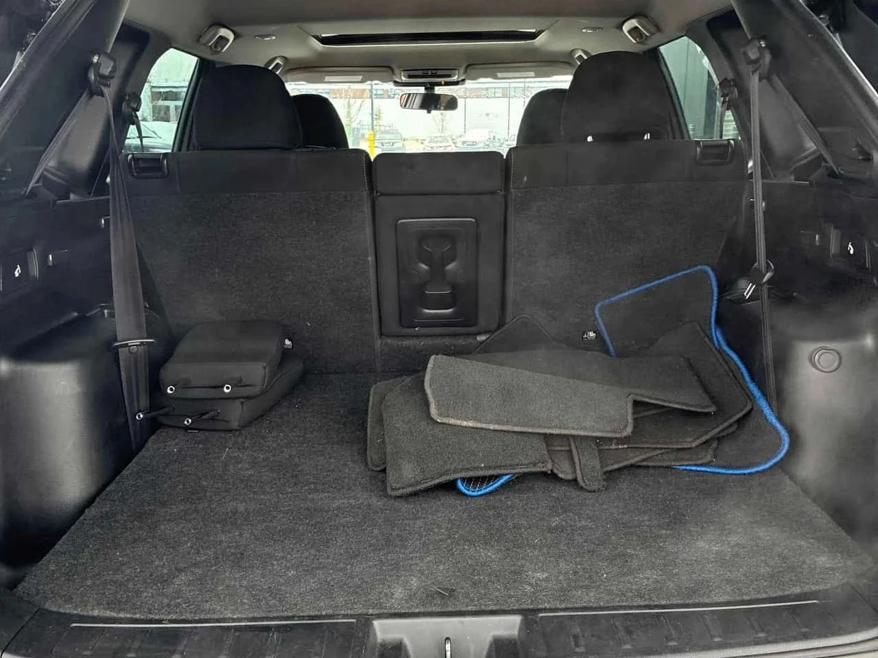 Mitsubishi Outlander, снимка 16 - Автомобили и джипове - 56737573