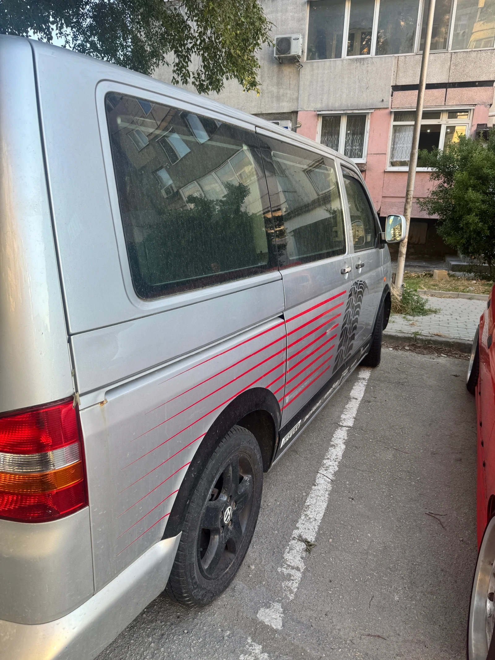 VW T5, снимка 2 - Бусове и автобуси - 55742980