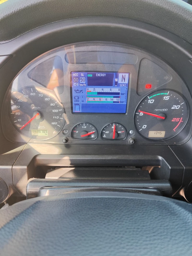 Iveco Stralis, снимка 11 - Камиони - 52864102