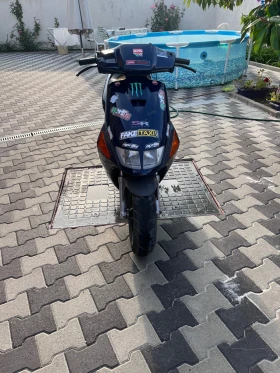  Aprilia Sr