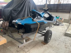 ����� �� �������� �� ���� Bombardier Sea Doo Spark