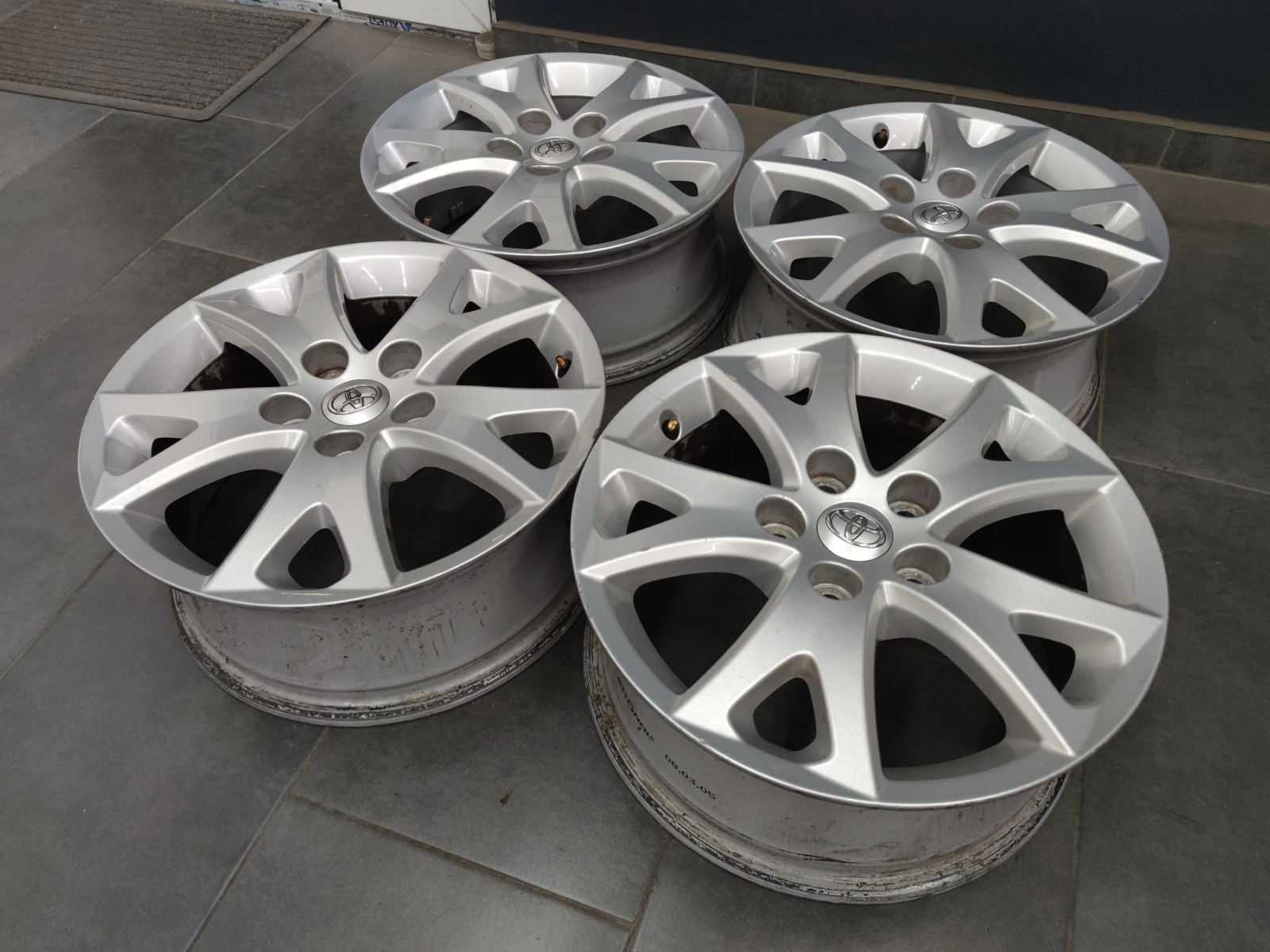   Toyota | Mobile.bg   4