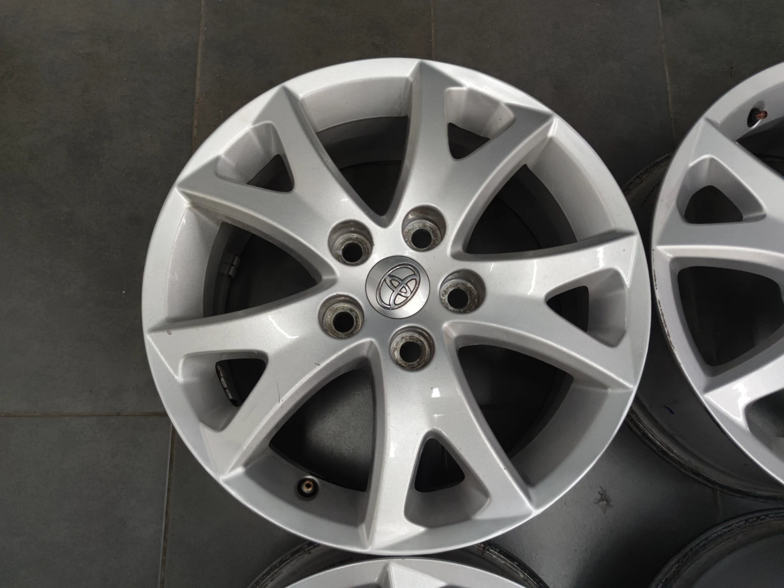   Toyota | Mobile.bg   5