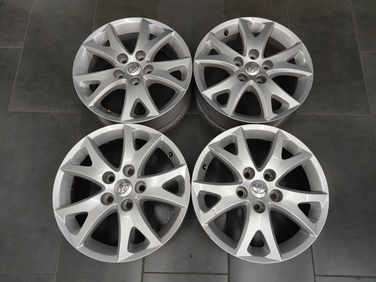   Toyota | Mobile.bg   3