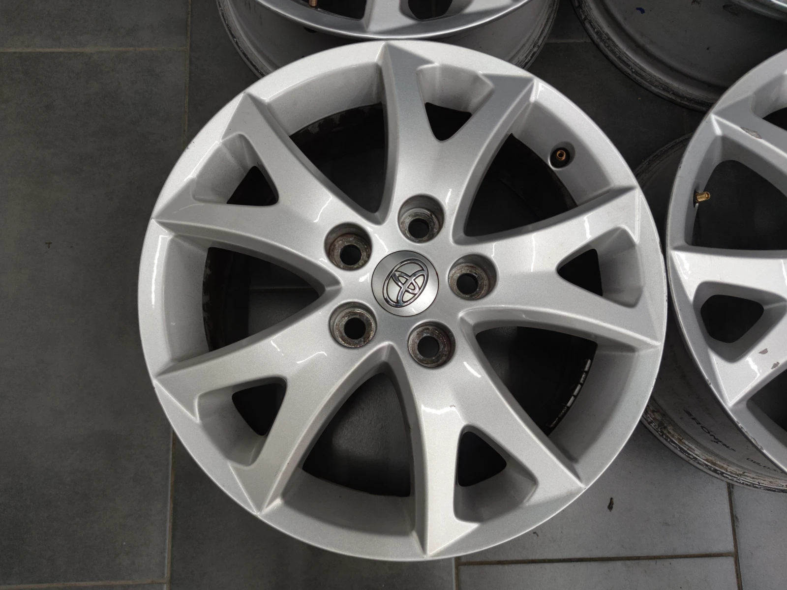   Toyota | Mobile.bg   7