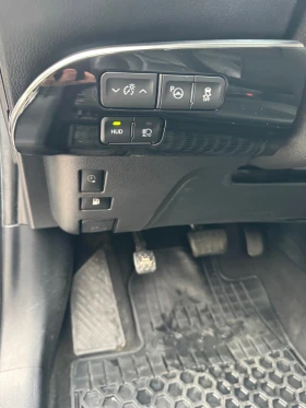 Toyota Prius FACELIFT 1.8 Plug in Hybrid, снимка 13