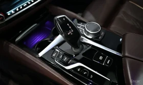 BMW 530E M* SPORT* ОБДУХВАНЕ* 360КАМЕРА* ХЕДЪП* LANE* ASSIS, снимка 10
