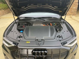 Audi E-Tron 50 quattro , снимка 13