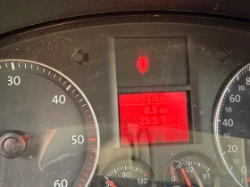 VW Touran 5 места - 2700 € / 5280.74 лв. - 18949984 8