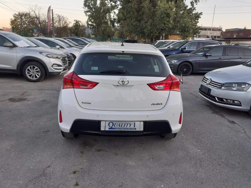 Toyota Auris 1, 4 D4D 90KC 6SK NAVI KAMERA LED EU 6, снимка 5 - Автомобили и джипове - 47633767