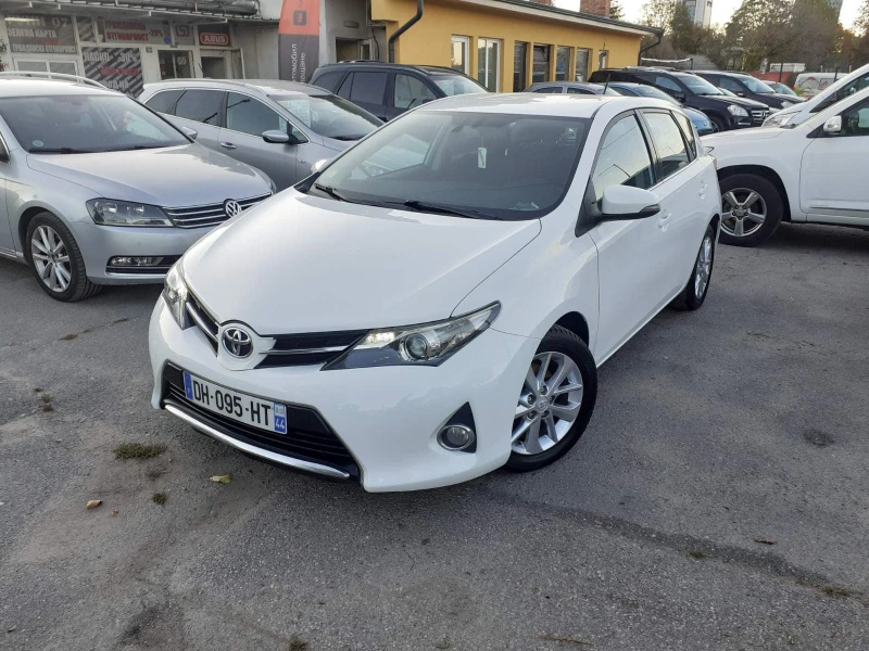 Toyota Auris 1, 4 D4D 90KC 6SK NAVI KAMERA LED EU 6, снимка 1 - Автомобили и джипове - 47633767