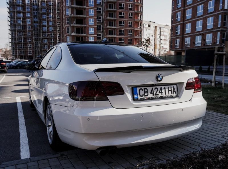 BMW 330 XI, снимка 5 - Автомобили и джипове - 48477996