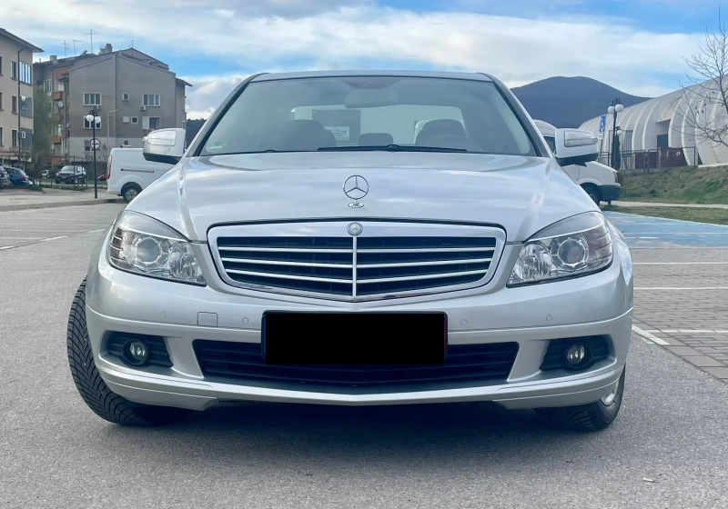 Mercedes-Benz C 180 Kompressor 6ск./Подгрев/Нави/Реален пробег, снимка 2 - Автомобили и джипове - 50184815