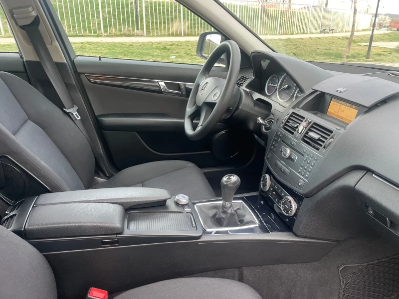 Mercedes-Benz C 180 Kompressor 6ск./Подгрев/Нави/Реален пробег, снимка 12 - Автомобили и джипове - 50184815