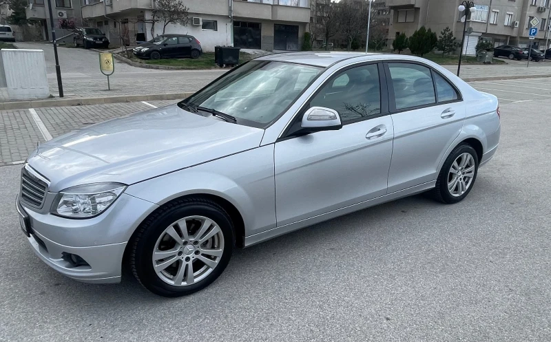 Mercedes-Benz C 180 Kompressor 6ск./Подгрев/Нави/Реален пробег, снимка 3 - Автомобили и джипове - 50184815
