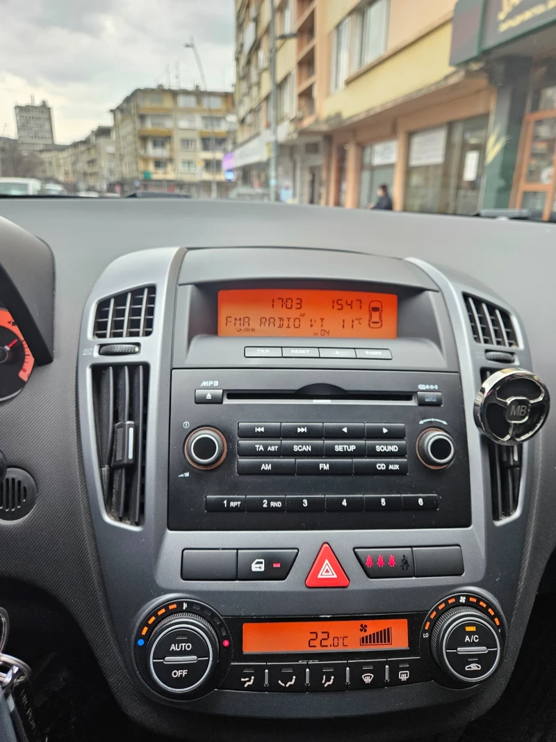 Kia Ceed, снимка 2 - Автомобили и джипове - 49536136