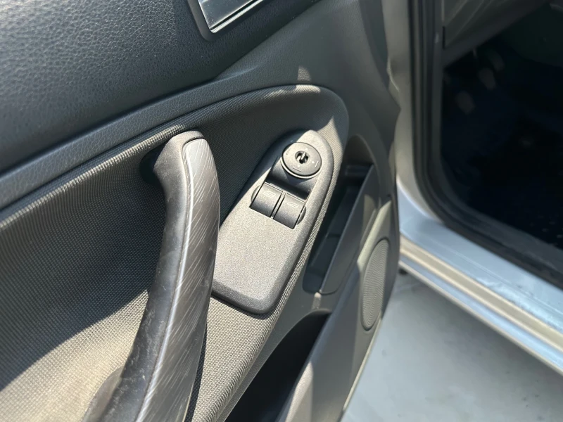 Ford C-max Климатик* Топ, снимка 10 - Автомобили и джипове - 51141959