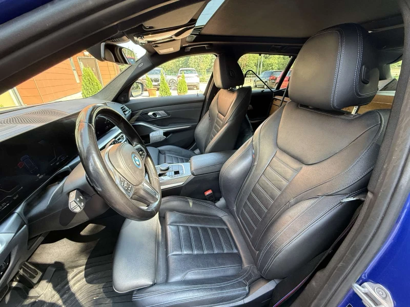 BMW 330 e xDrive Touring, снимка 9 - Автомобили и джипове - 51357348