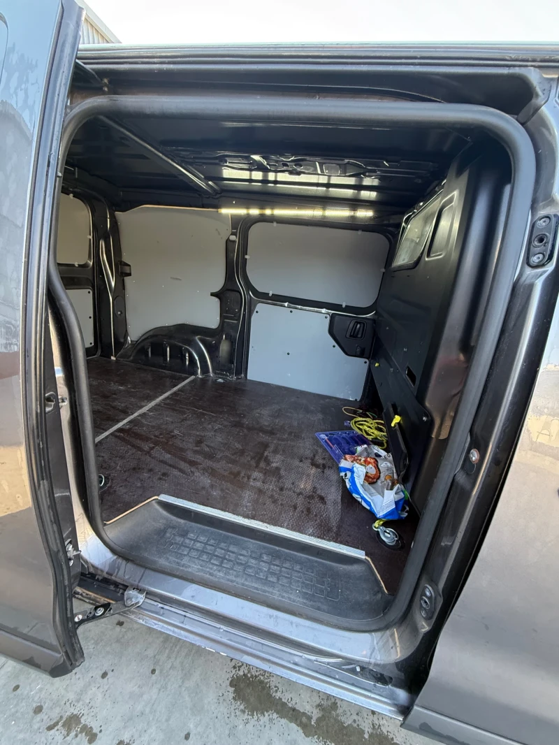 Toyota Proace City Товарен, снимка 8 - Автомобили и джипове - 51370911