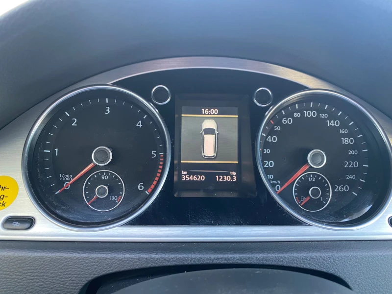 VW Passat, снимка 9 - Автомобили и джипове - 52157522