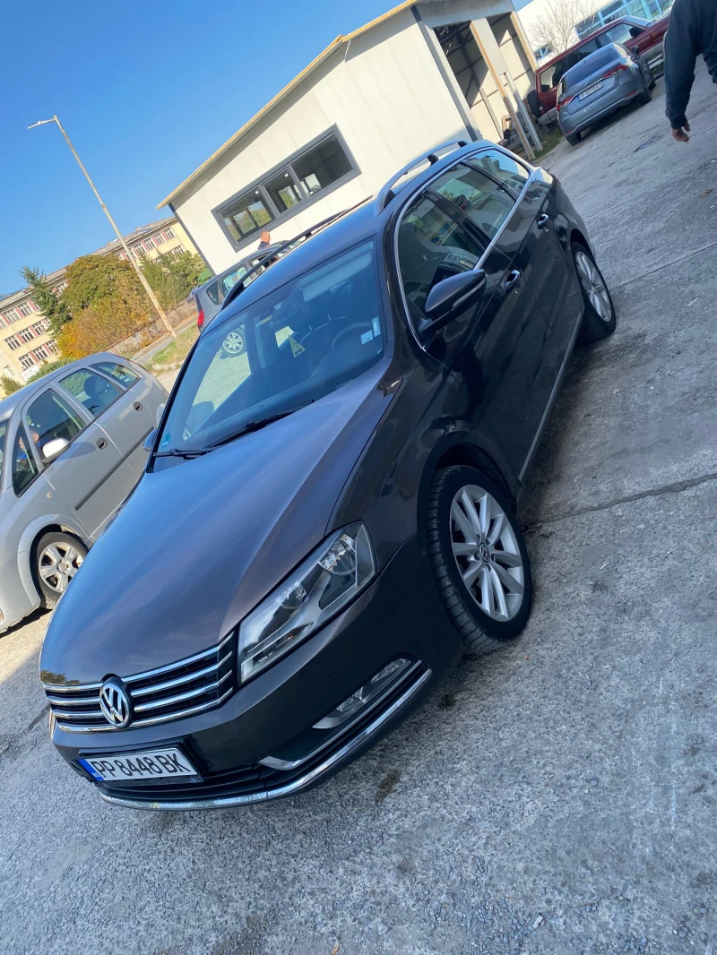 VW Passat, снимка 2 - Автомобили и джипове - 52157522