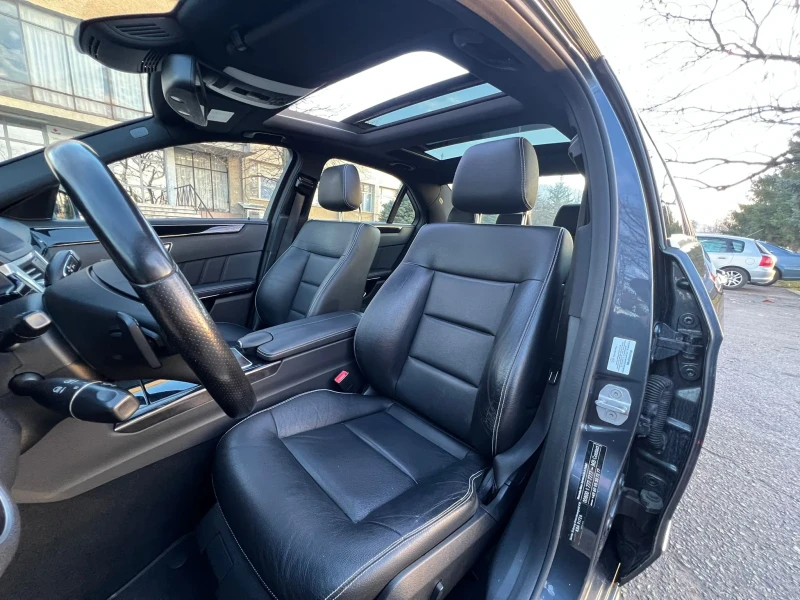 Mercedes-Benz E 350 AMG/PANORAMA/FULL SERVICE, снимка 12 - Автомобили и джипове - 52854896