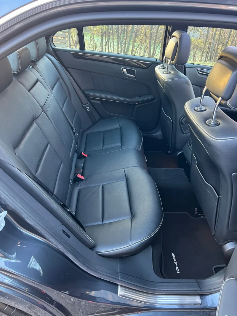 Mercedes-Benz E 350 AMG/PANORAMA/FULL SERVICE, снимка 10 - Автомобили и джипове - 52854896