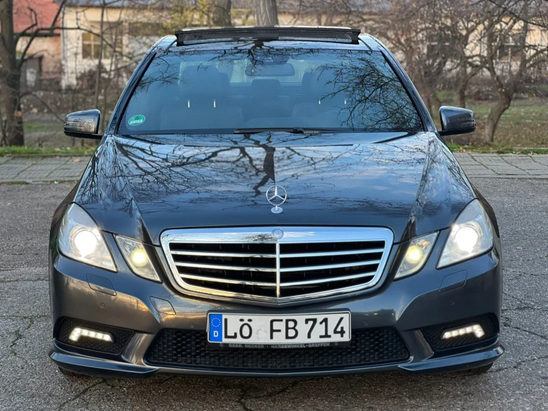Mercedes-Benz E 350 AMG/PANORAMA/FULL SERVICE, снимка 2 - Автомобили и джипове - 52854896