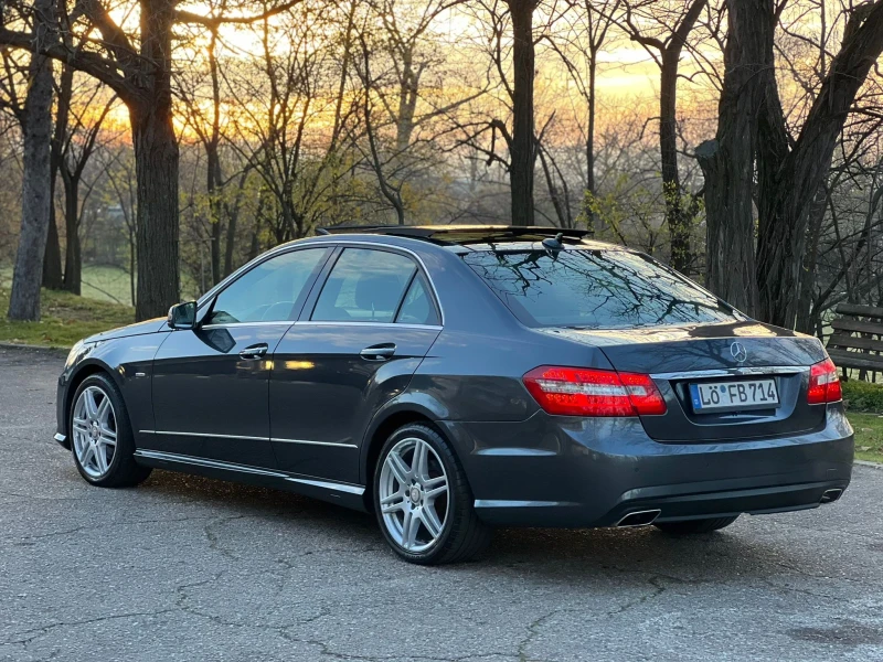 Mercedes-Benz E 350 AMG/PANORAMA/FULL SERVICE, снимка 4 - Автомобили и джипове - 52854896