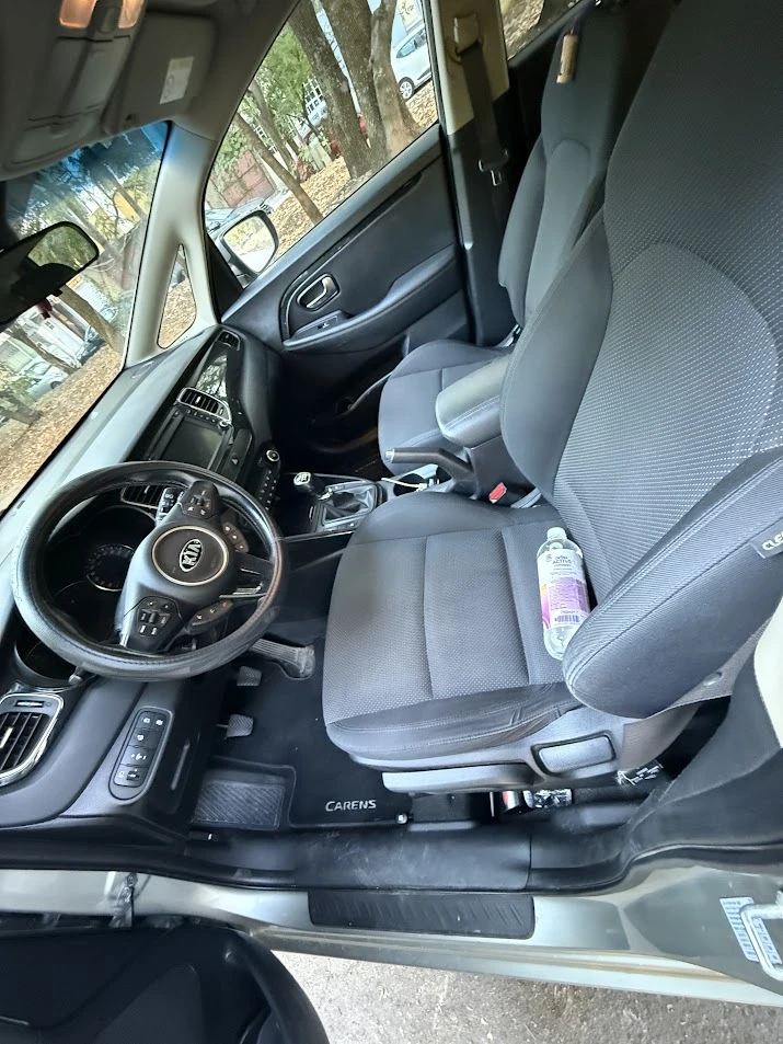 Kia Carens 4, снимка 3 - Автомобили и джипове - 55929647