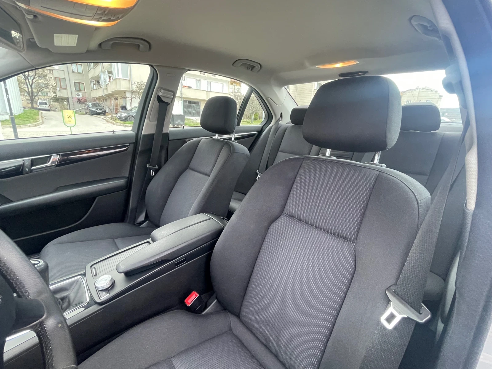 Mercedes-Benz C 180 Kompressor 6ск./Подгрев/Нави/Реален пробег | Mobile.bg — изображение 13