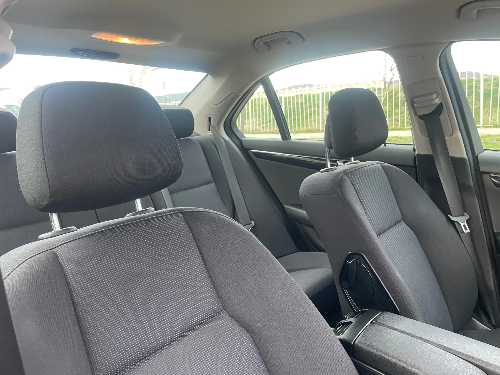 Mercedes-Benz C 180 Kompressor 6ск./Подгрев/Нави/Реален пробег | Mobile.bg — изображение 15