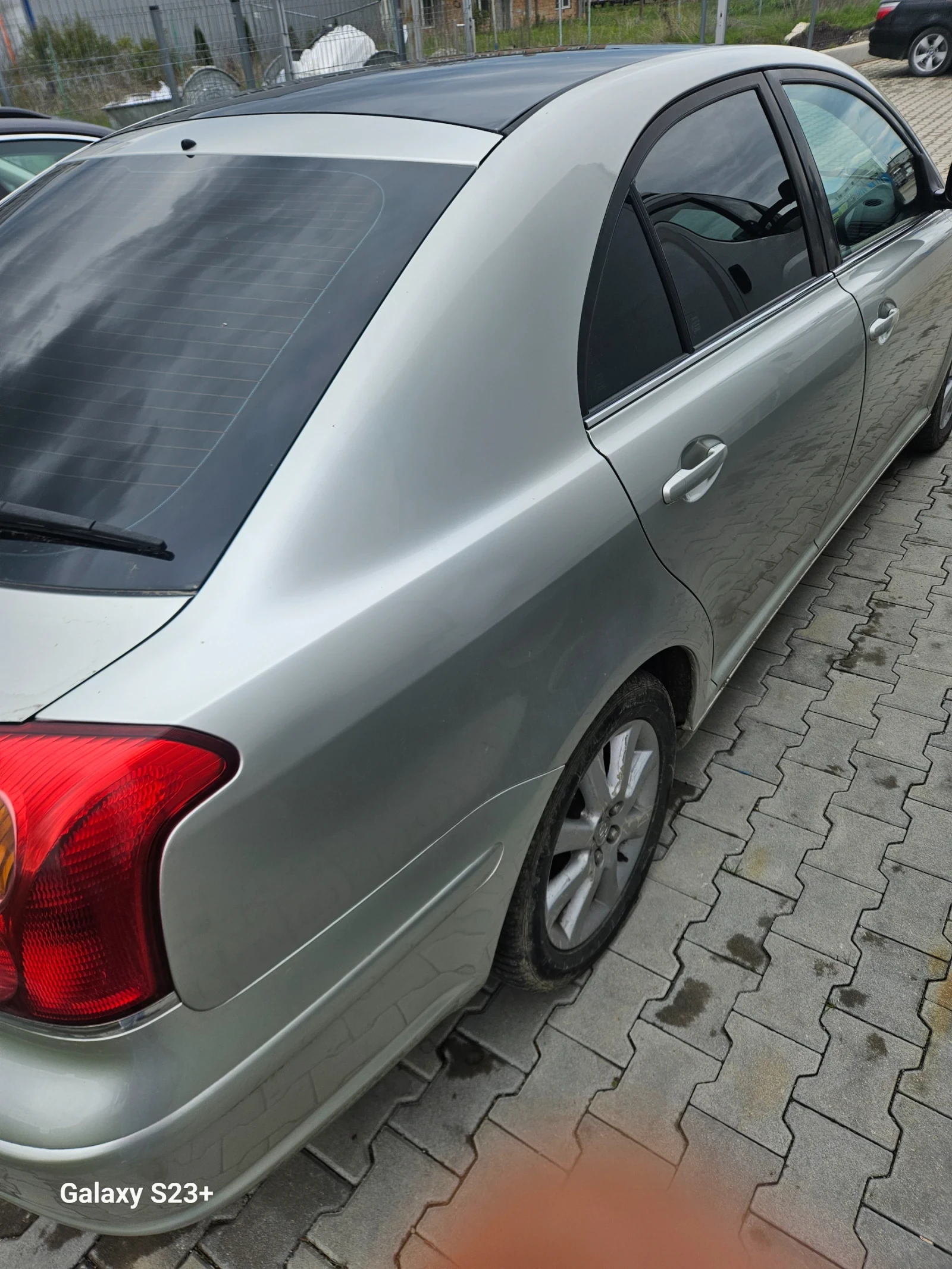 Toyota Avensis  - изображение 4