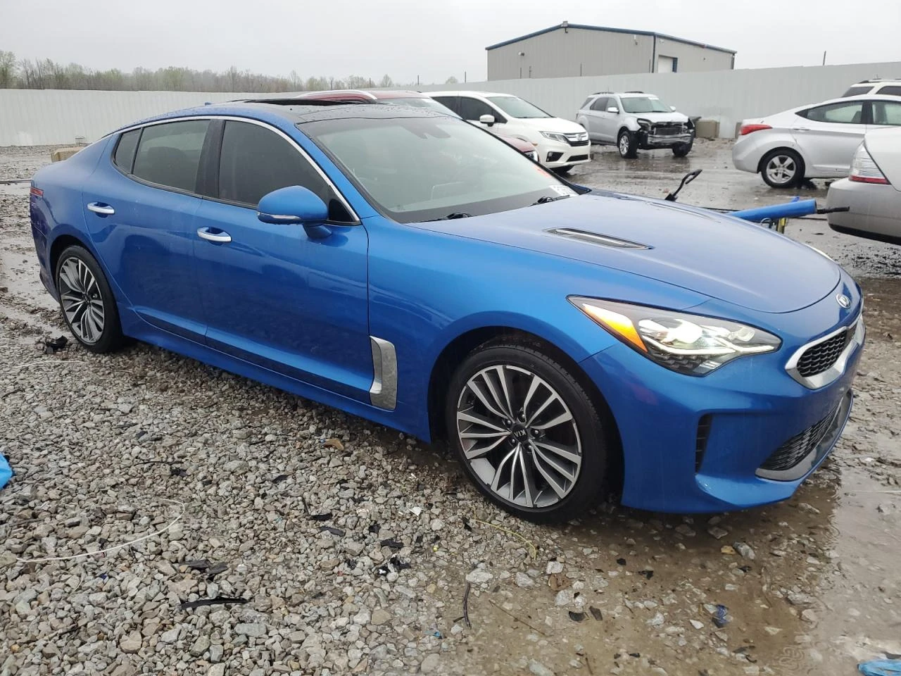 Kia Stinger PREMIUM - изображение 4