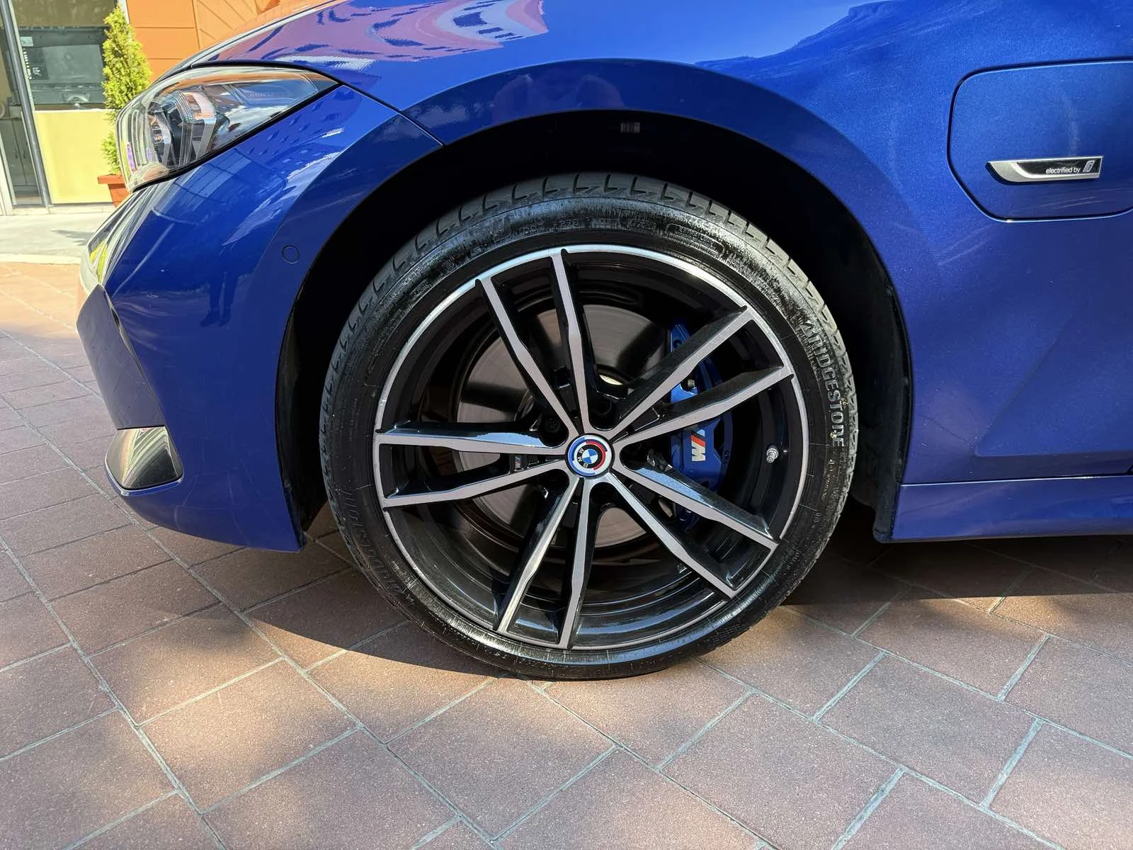 BMW 330 e xDrive Touring | Mobile.bg   12