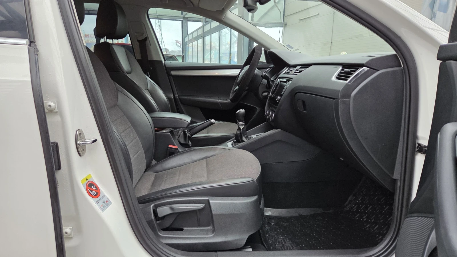 Skoda Octavia 2.0 TDI 150hp | Mobile.bg � ����������� 11