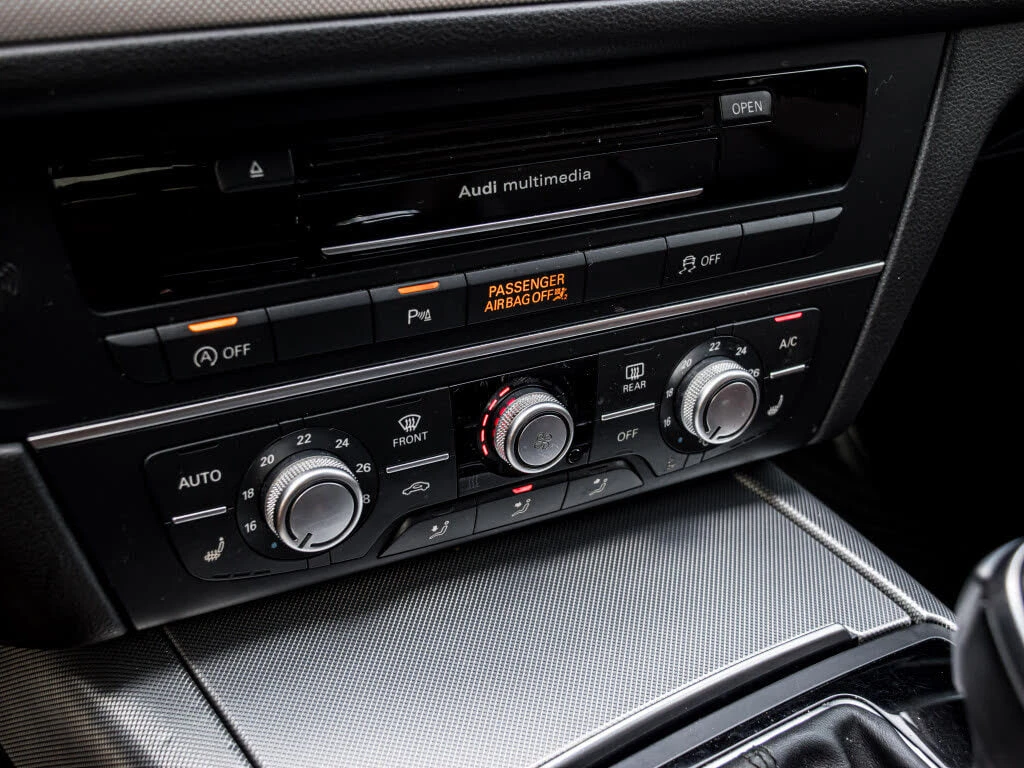 Audi A6 * АВТО КРЕДИТ* ЦЕНА ДО БГ * СЕРВИЗНА ИСТОРИЯ *  | Mobile.bg — изображение 13