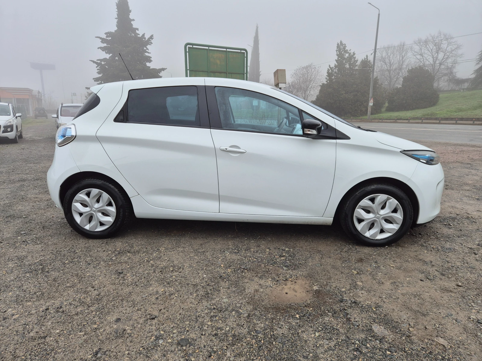 Renault Zoe 22 Kwh - изображение 6