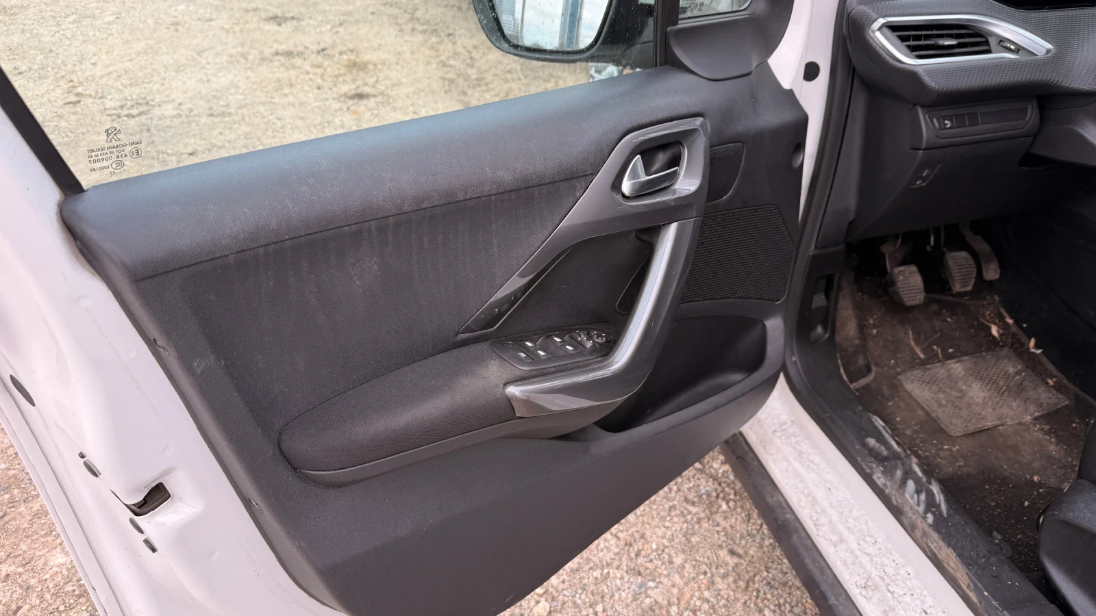 Peugeot 2008 1.6 HDI Euro6B | Mobile.bg � ����������� 7