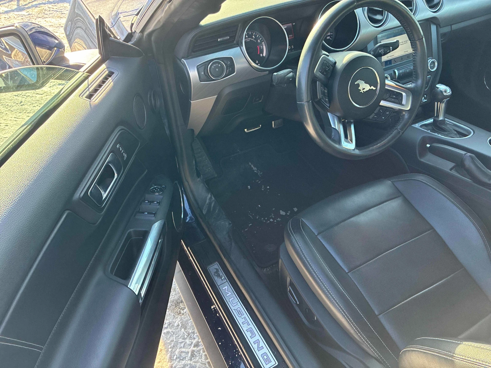 Ford Mustang EcoBoost Premium - изображение 7