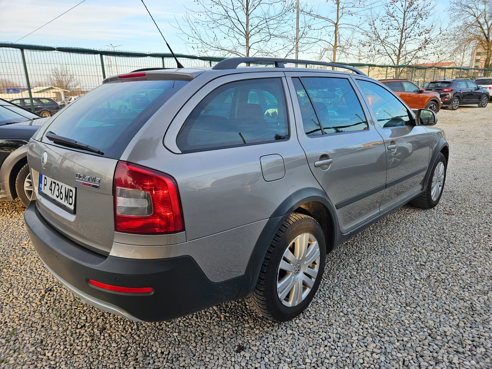 Skoda Octavia 2.0 TDI SCOUT, снимка 4 - Автомобили и джипове - 53747395